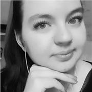 Élève en sciences du langage L1, je possède un bac L mention bien et mention européenne (anglais niveau C1). Je souhaite devenir professeur de français à l'étranger